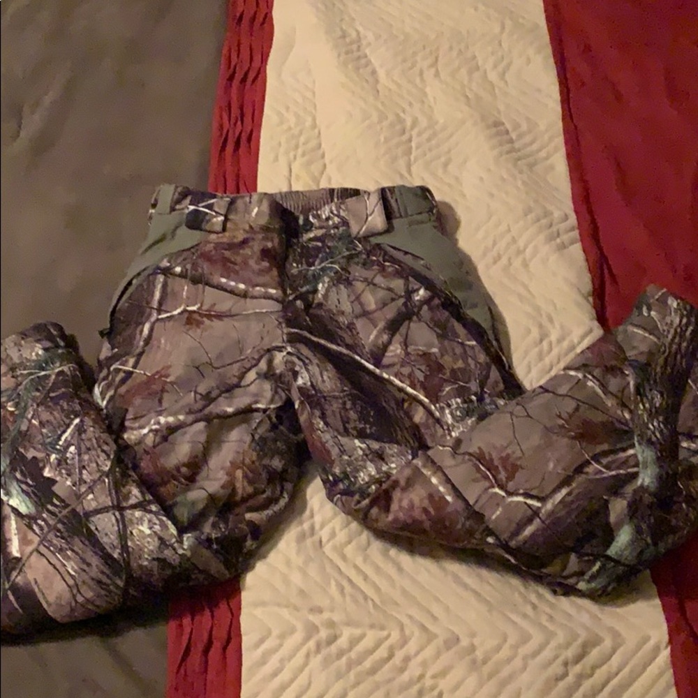Adult small, camo pants, insulated